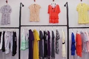 大連開發區外貿服裝批發指南 哪里能買到價位合理的優質服飾？